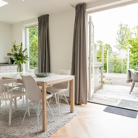 Nice, Modern Furnished De Cocksdorp (Texel)