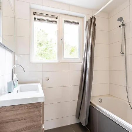 Nice, Modern Furnished De Cocksdorp (Texel)