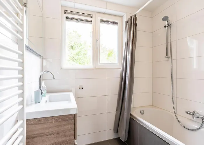 Nice, Modern Furnished De Cocksdorp (Texel)